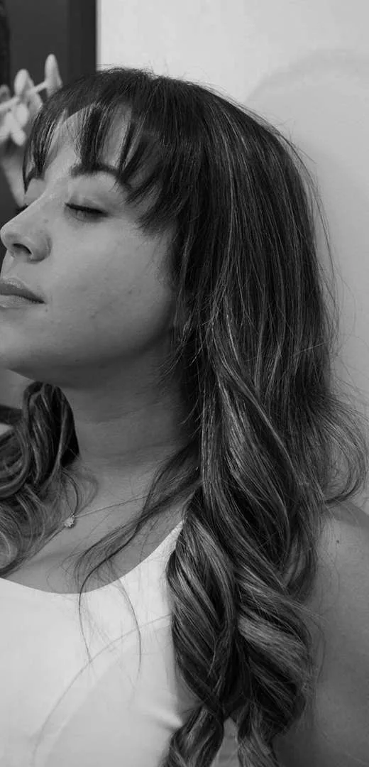 Retrato em preto e branco de Jeane Reis